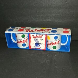 c NEW VTG TWISTER FLOOR GAME HOT COCOA MIX 2 GIFT TWO CAP SET 2003 HASBRO …